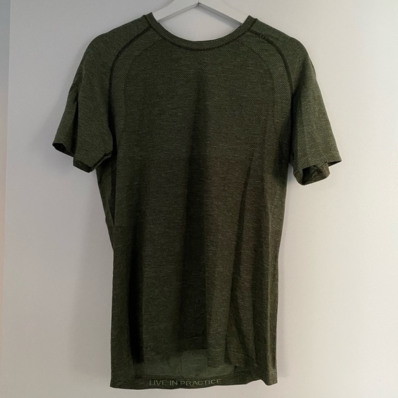 Any 2 Lululemon Metal Vent Tech Short-Sleeve Shirt (S) - Picture 6 of 7